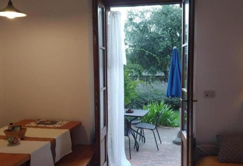 带1个卧室的公寓, Agriturismo Cornieto