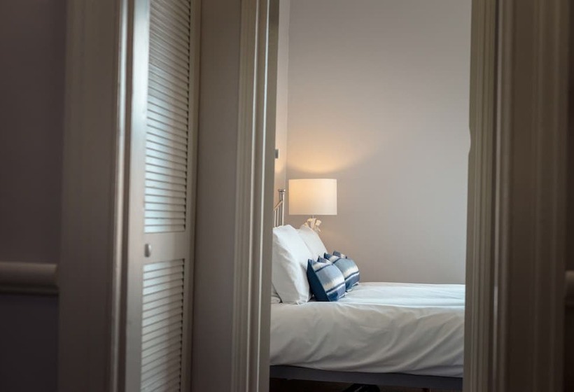 Номер Стандарт Совместная Ванная, Anabelle's Guest House