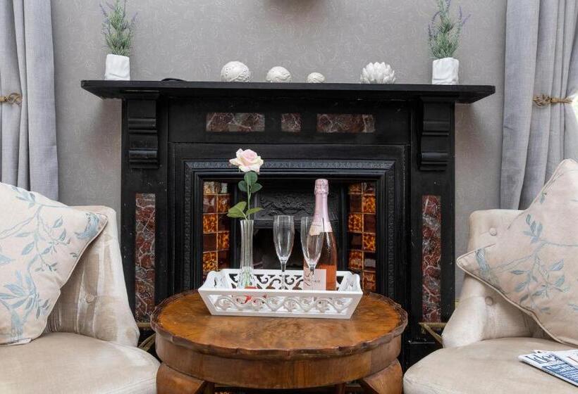 Номер Superior Кровать Кинг, Afon Rhaiadr Country House