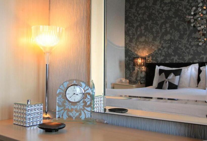 חדר סופריור עם מיטת קינג, The Paragon   Guest Accommodation