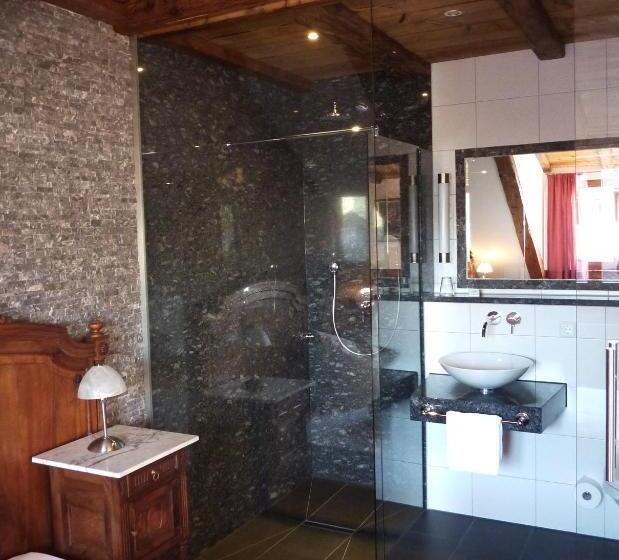 Люкс, Historisches Genusshotel Löwen