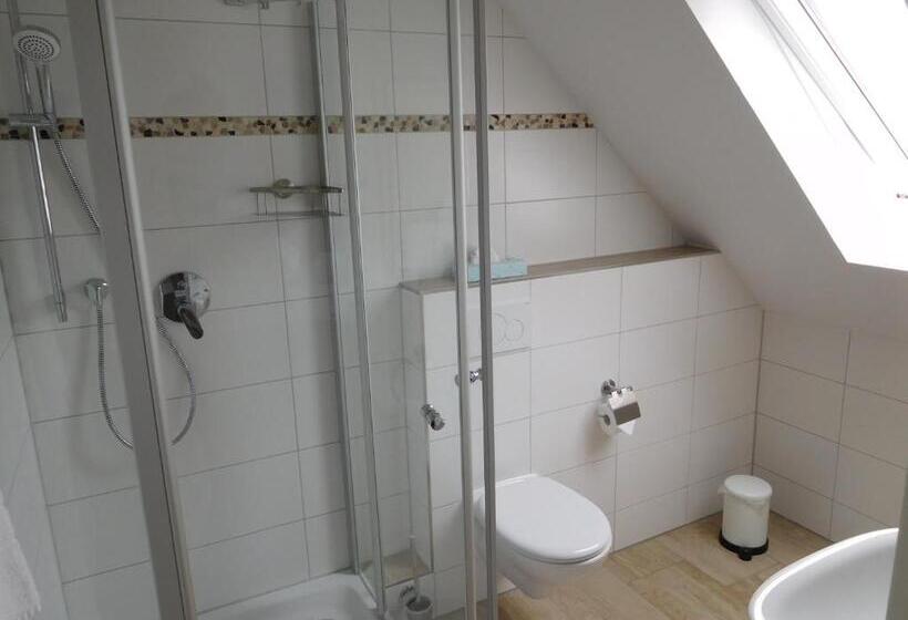Номер Superior с Балконом, Inn Landgasthof Zur Gemütlichkeit