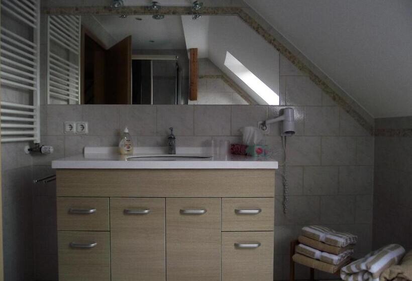 スイート, Ferienhaus Schneiders