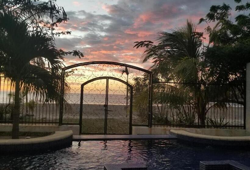 Дом 3 Спальни, Lacasa   San Juan Del Sur
