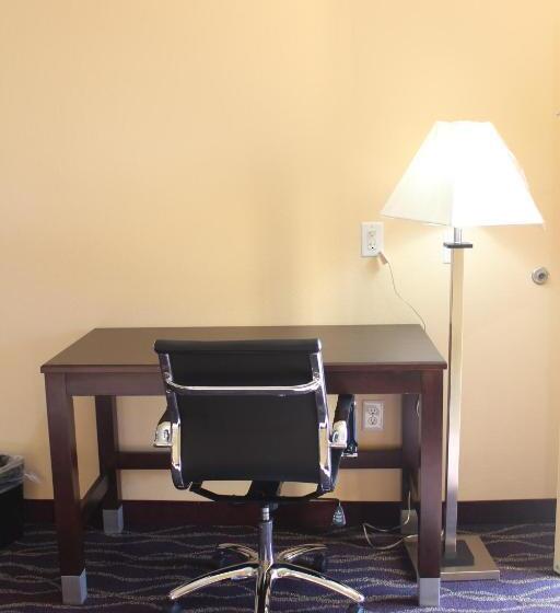 デラックスルーム, Express Inn And Suites