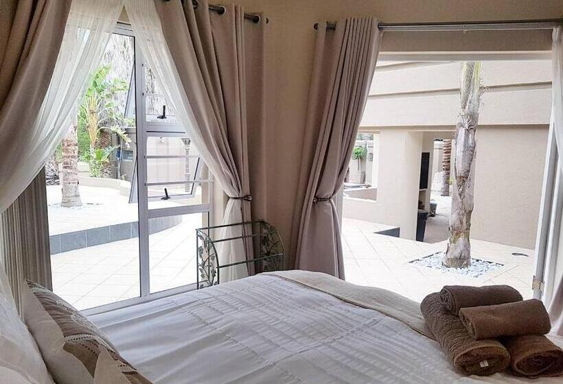 Family Suite, Oudtshoorn Guest House