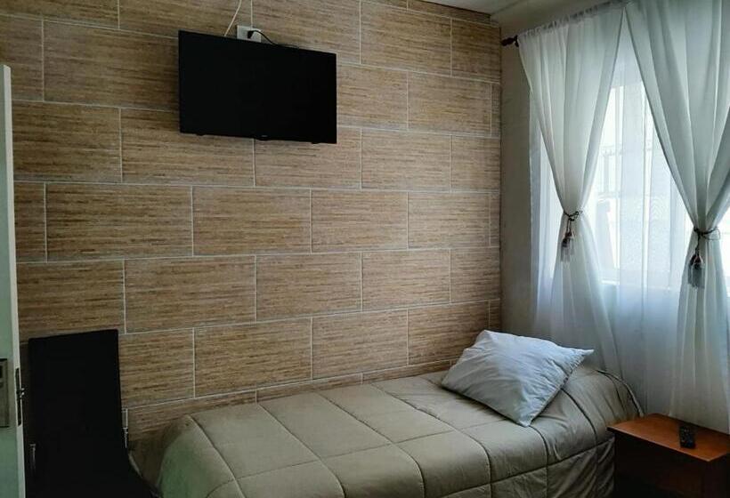 Номер Стандарт, Hostal Los Castanos