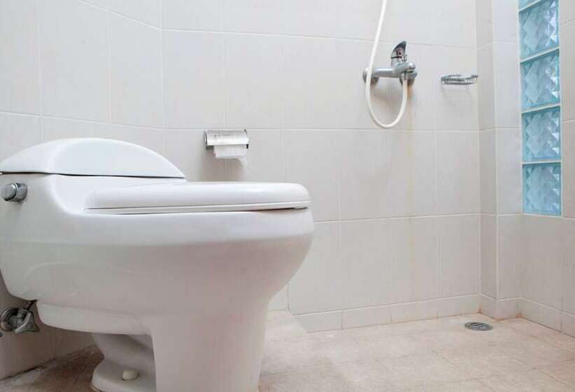 Номер Стандарт, Reddoorz Plus Near Dago Pakar