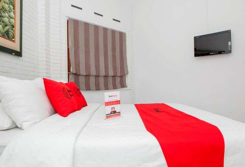 Номер Стандарт, Reddoorz Plus Near Dago Pakar