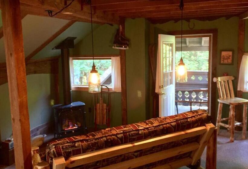 חדר דחוקס עם מיטת קינג, Grunberg Haus Inn & Cabins