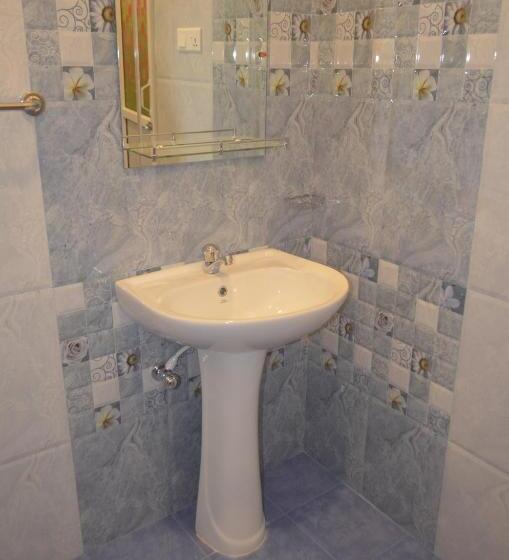 اتاق لوکس سه تخته, Risenlak Holiday Resort