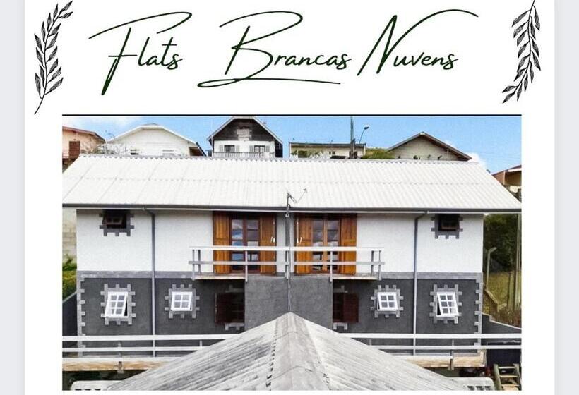 标准间, Flats Brancas Nuvens