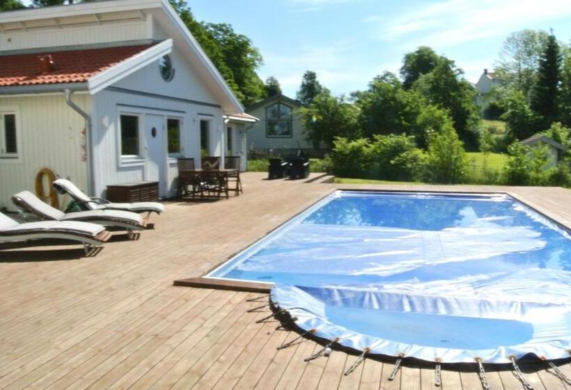 Номер Стандарт Вид на Озеро, Room By Water