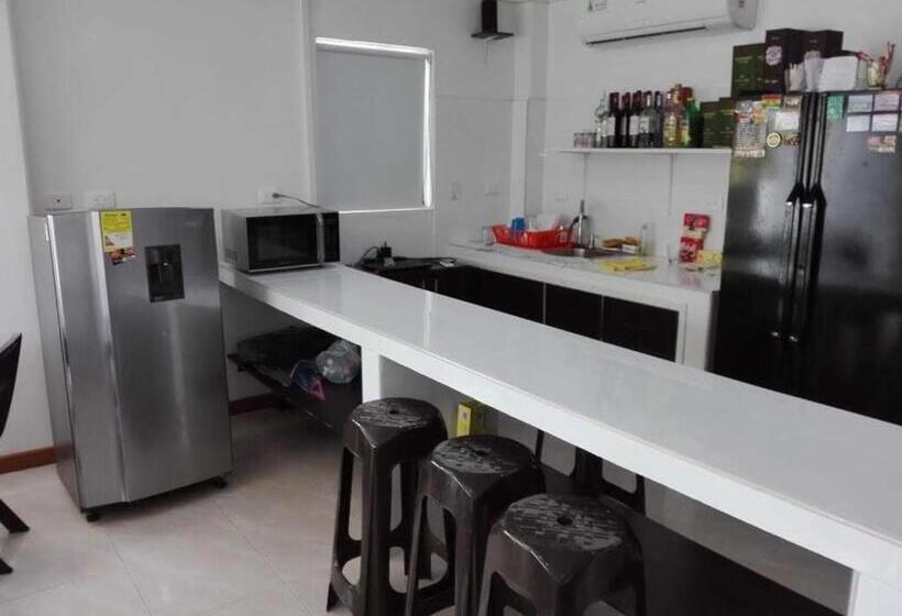 标准三人间, Victoria S Gennie Bay Village Hostal