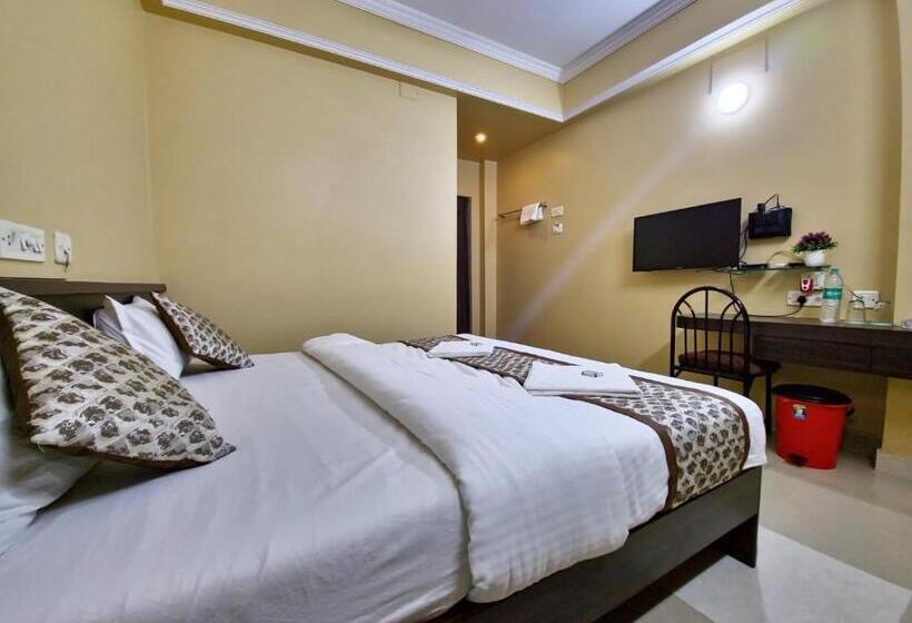 Номер Economy, Bhimas Inn  Puratchi Thalaivar Dr M G Ramachandran Central Railway Station Chennai