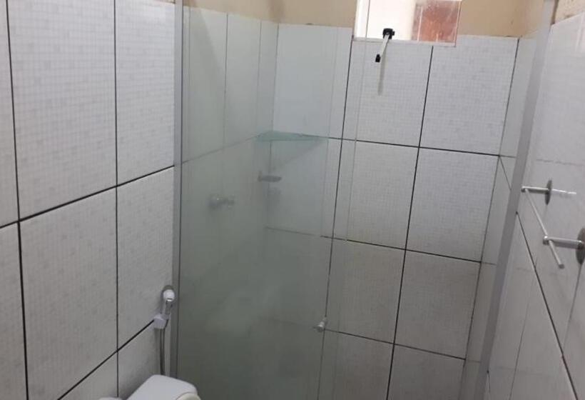 اتاق استاندارد چهار تخته, Pousada Da Orla