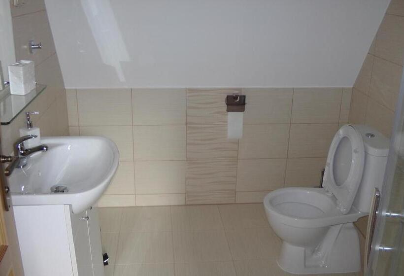 3 Bedroom Suite, Penzion Vila Machů