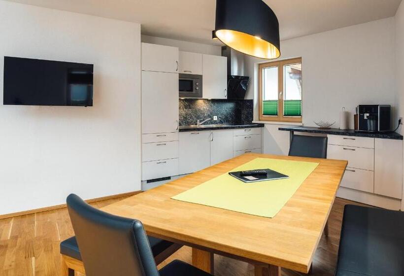 Апартаменты 2 Спальни, Nowders Apartments