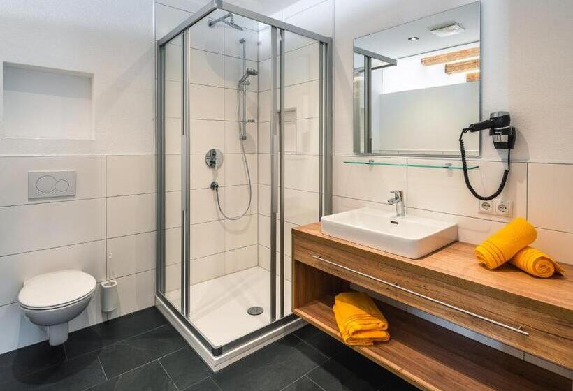 Апартаменты 1 Спальня Нижний Этаж, Nowders Apartments