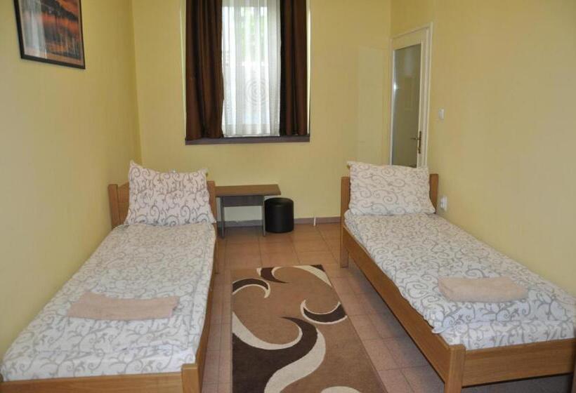 اتاق استاندارد, Guest House Best Food