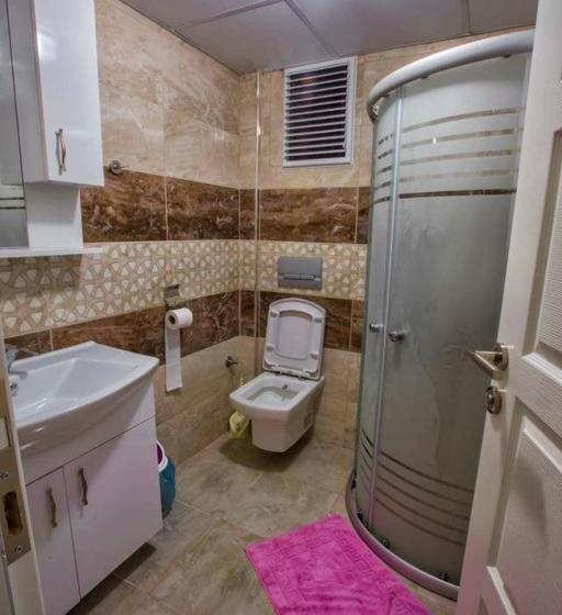 آپارتمان 1 خوابه با چشم‌انداز باغ, Yasar Apart