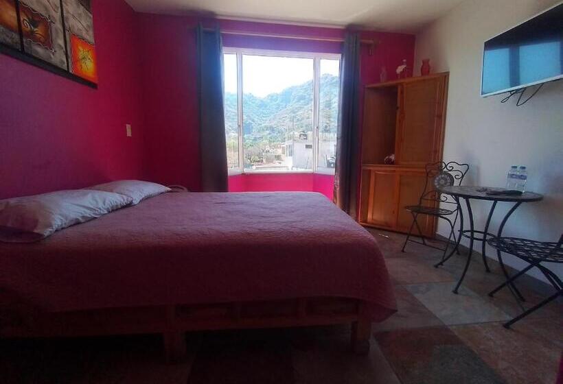 اتاق استاندارد سه نفره, Hospedaje Casa Verde
