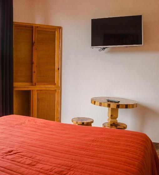 اتاق استاندارد سه نفره, Hospedaje Casa Verde