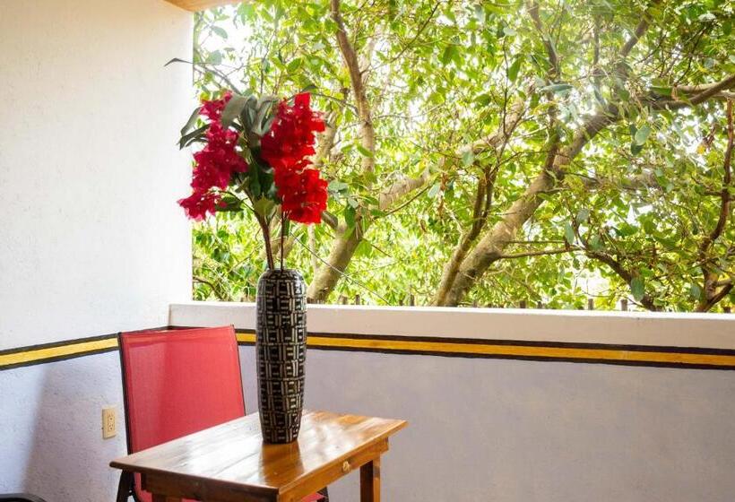 Deluxe Værelse m. Balkon, La Pirámide Del Tepozteco