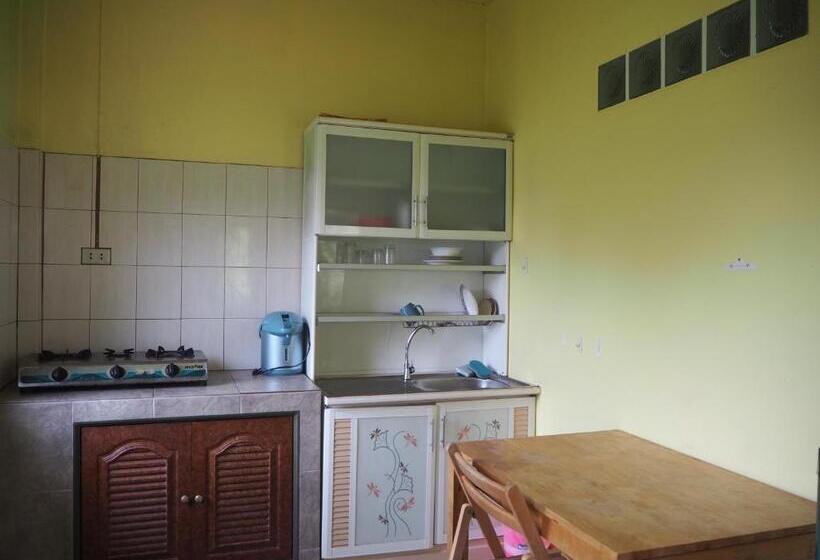بانگلوی استاندارد, Coconut Bungalow