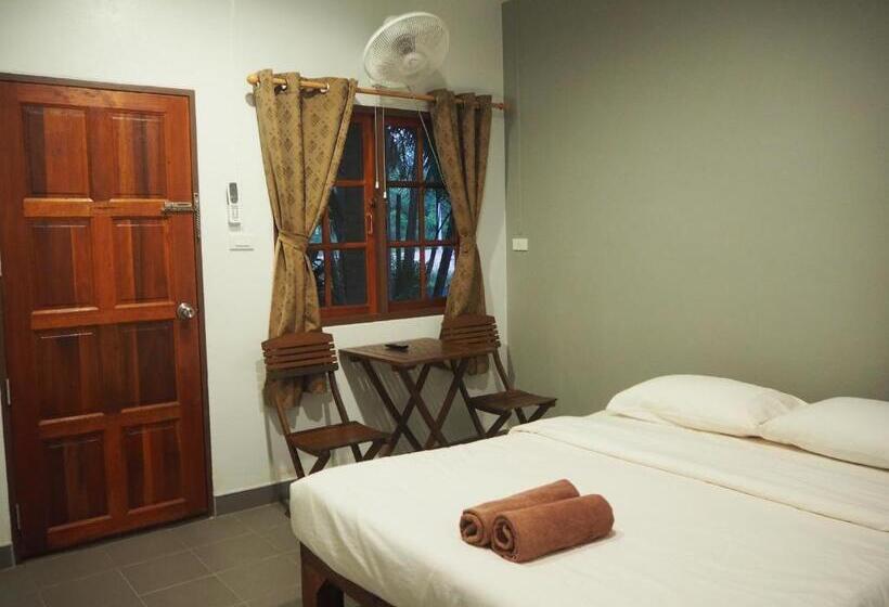 بانگلوی استاندارد 2 خوابه, Coconut Bungalow