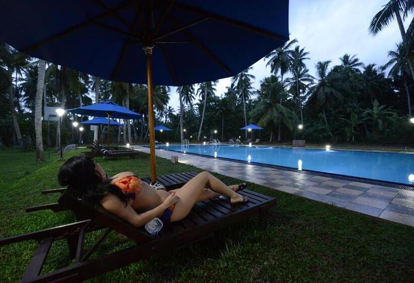 Трехместный Номер Deluxe, Oreeka   Katunayake Airport Transit Hotels