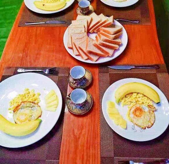 غرفة قياسية ثلاثية, Edinburgh Hostel