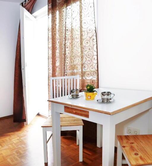 חדר סופריור לארבעה, Hostel Villa Viva