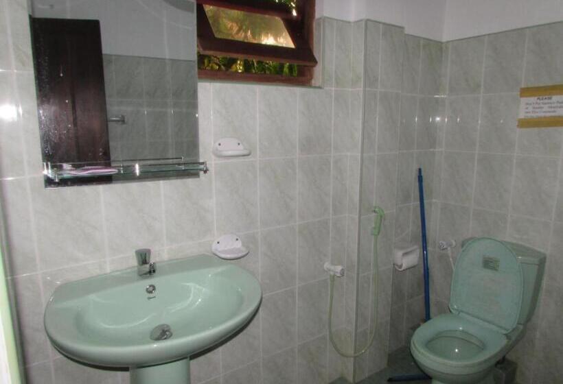 اتاق راحتی سه تخته, Rainbow Guest House
