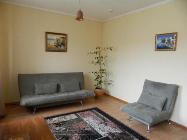 سوییت جونیور, Slavyanskiy Club