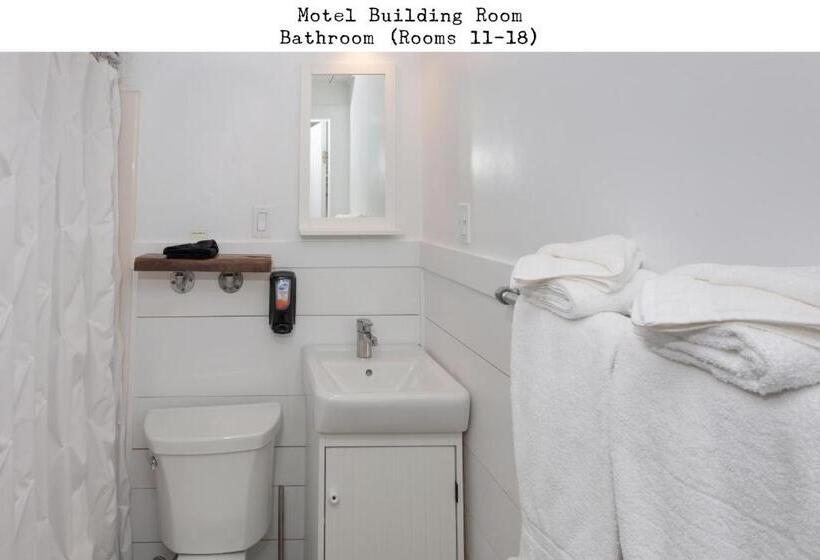 Номер Клуб, Stones Throw