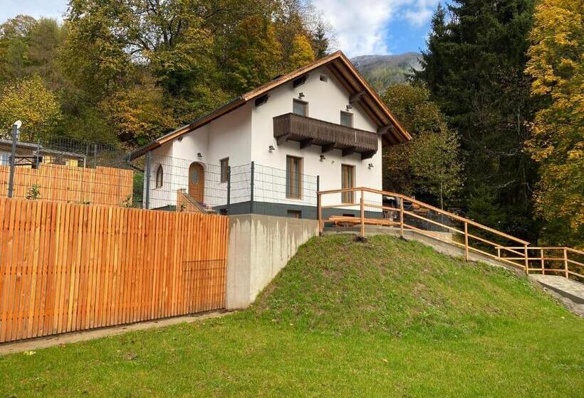 Апартаменты 3 Спальни, Haus Alpenblick Mölltal