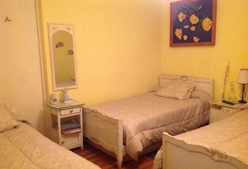 Номер Стандарт, Hostal Renoir