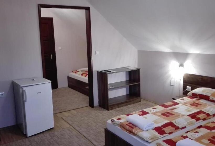 패밀리 스위트, Csipkeház Apartman