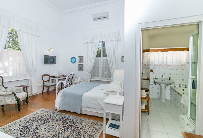 Номер Стандарт, Buiten Verwagten Guest House