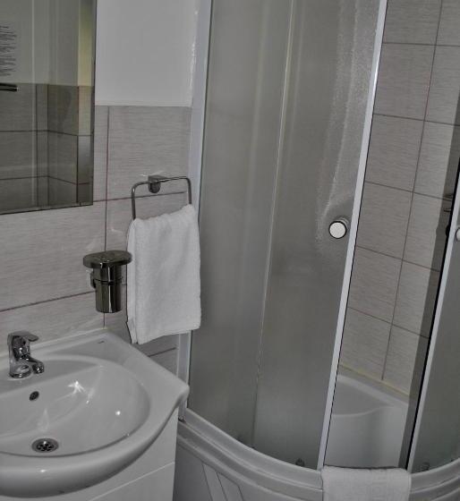 اتاق استاندارد یک نفره, Delta Marina