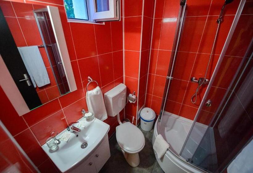 اتاق استاندارد, Casa On