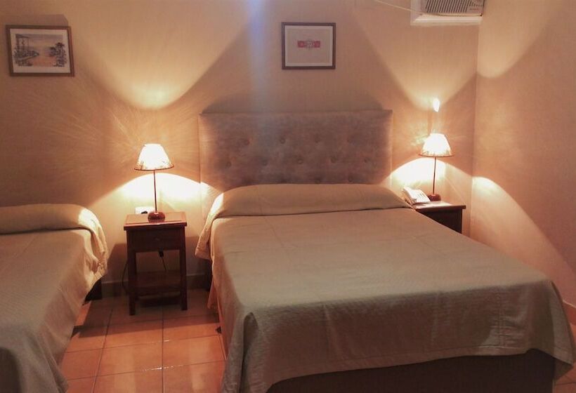 חדר סטנדרט לארבעה, Hosteria Maryland