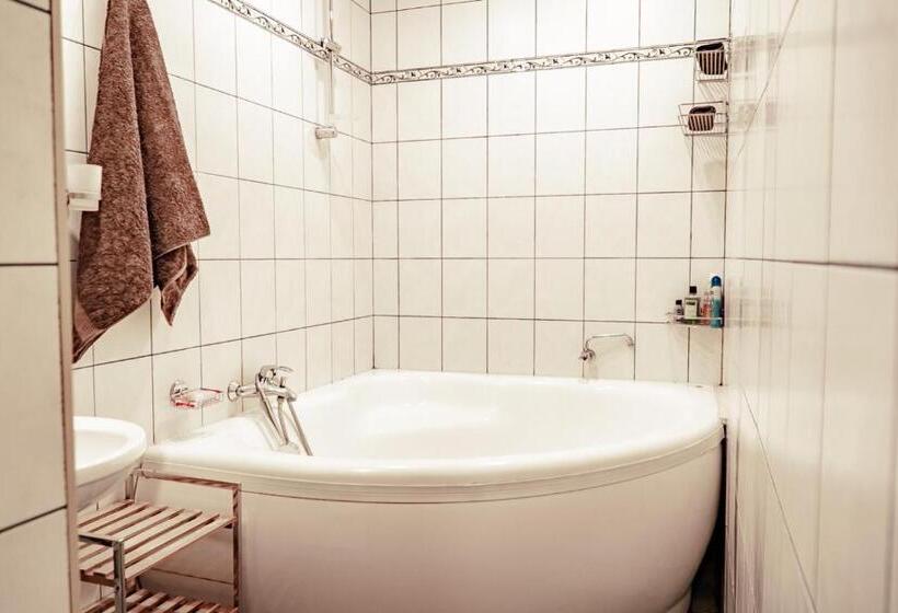 1间卧室的房子, Guest House šampētera Māja