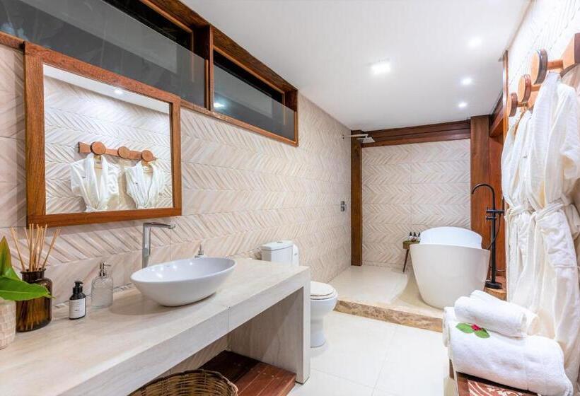 Standard Bungalow, Camurim Grande