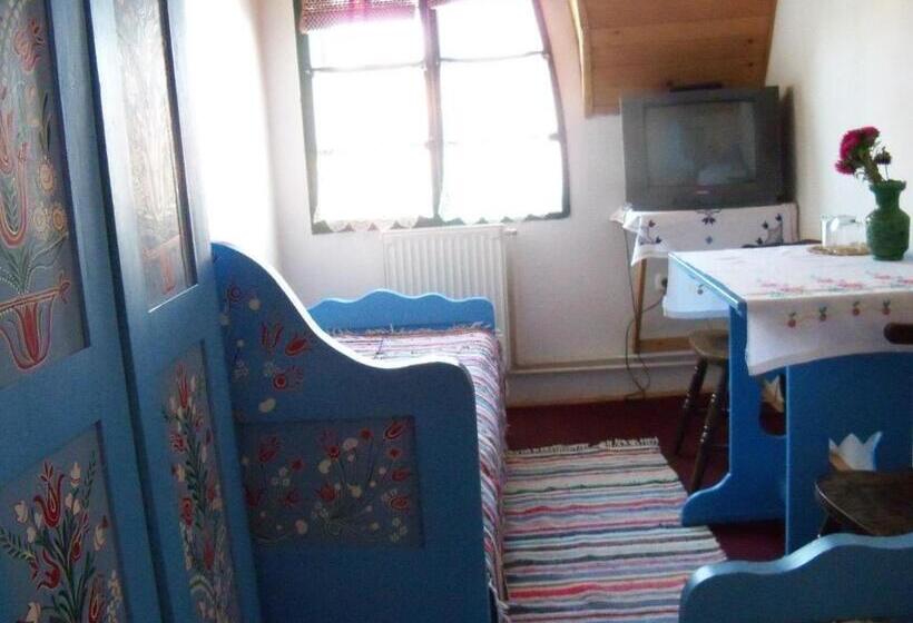 Junior Suite, Góbé Csárda