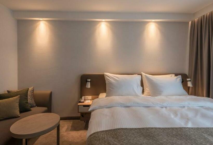 带大床的行政房间, Holiday Inn   Hamburg   Berliner Tor, An Ihg