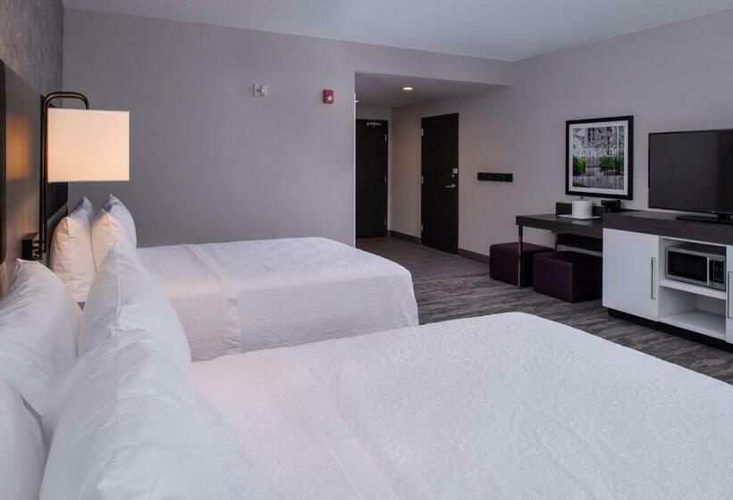 غرفة قياسية لذوى الاحتياجات الخاصة, Hampton Inn & Suites Winstonsalem Downtown