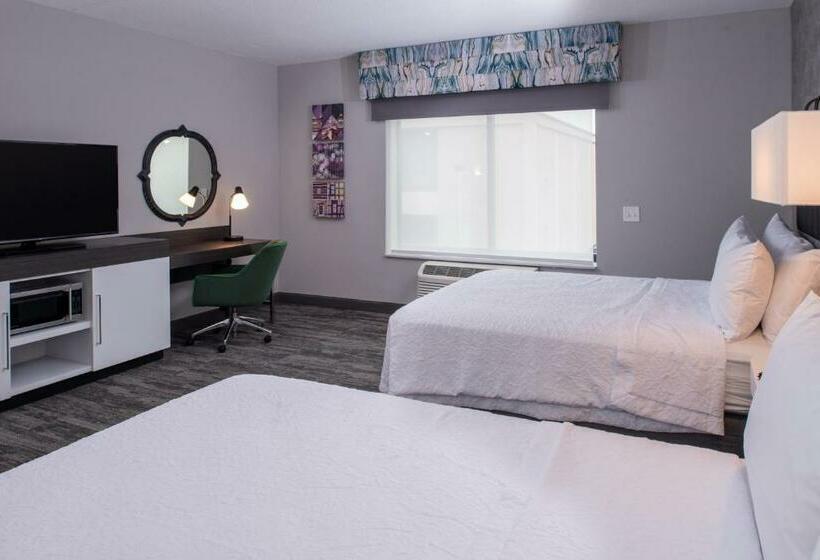 Номер Стандарт Адаптированный для Инвалидов, Hampton Inn & Suites Winstonsalem Downtown
