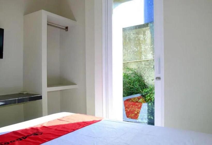 Номер Стандарт, Reddoorz Near Mangga Dua Square